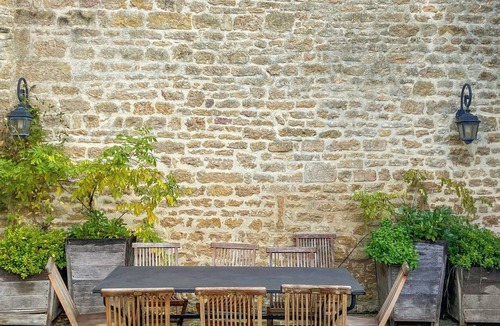 Quincerot House | Templar house with pool near Chablis