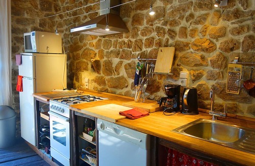 Laboule Apartment | The rugged mountains of the Ardèche, a cottage in an old barn, with air conditioning!