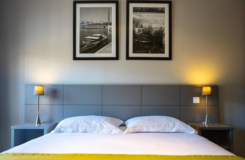 9th Arrondissement Hotel | Three Comfortable and Pet-friendly Rooms, Onsite Parking, Centrally Located!