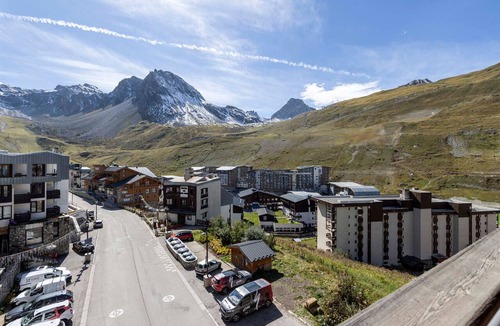 Val Claret Apartment | Tignes Val Claret: Elegant Duplex for 8 with wifi