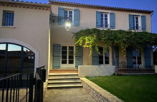 Violes House | Très beau mas provençal entièrement rénové Piscine chauffée & SPA entre Dentelles & Ventoux