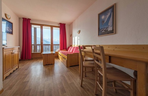 Valmeinier Apartment | travelski home select - Résidence Les Hauts de Valmeinier 4* - 2 pièces 4 personnes