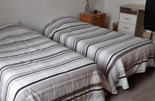 Thiers House | Twin room
