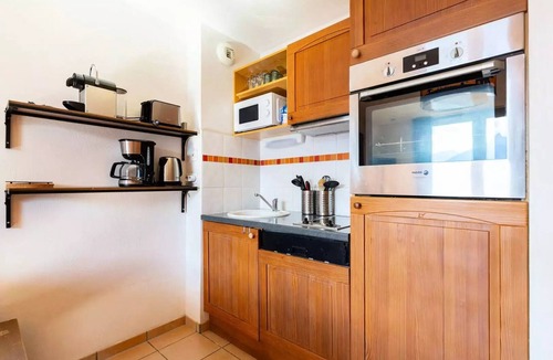 Pla d'Adet Apartment | Type 2 (sleeps 6) – Apartment building with pool at the base of the slopes in Pla d'Adet