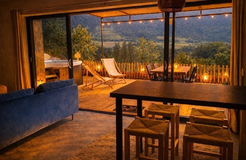 Mostuejouls House | Unusual accommodation with jacuzzi and paddle