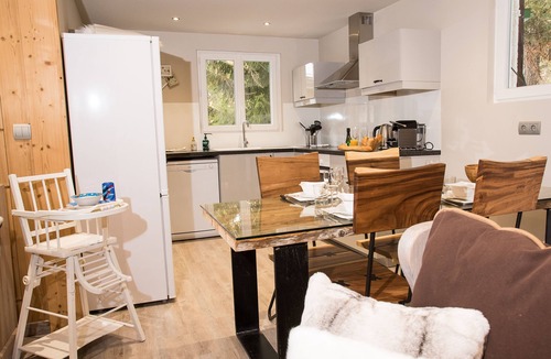 Pyrenees 2000 Ski Chalet | Upscale, detached chalet, -10mn walk to downhill ski slopes - Rated 4*.