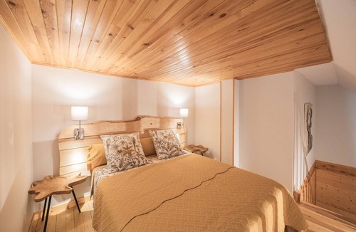 Plantades Bed & Breakfast | Uriël Guest Room with Mountain View, Wi-Fi, and Air Conditioning