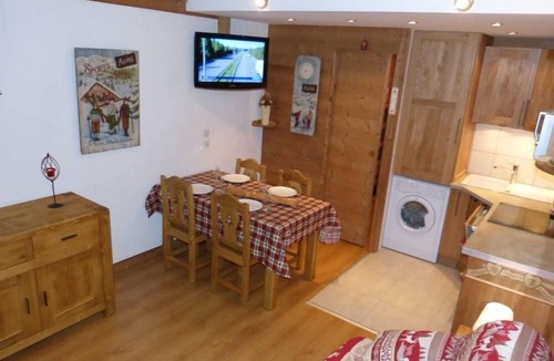 Val-Thorens Apartment | VAL THORENS - apartment on the snow front, south-facing, 4 persons, quiet location - Roc de Péclet