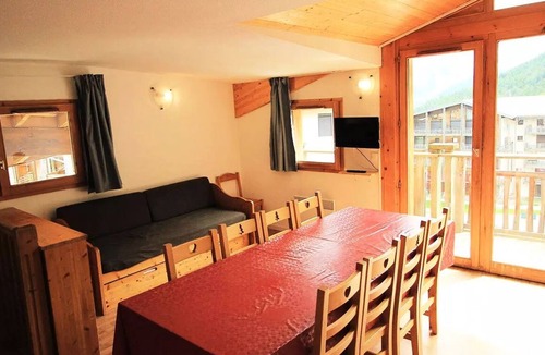 Villarodin-Bourget Apartment | Vanoise Chalets - Chalets de la Vanoise -CV1304-