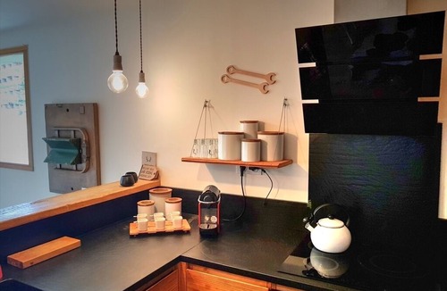 Les Claux Apartment | Vars. Full-service center. Private parking. Linens provided, beds made.