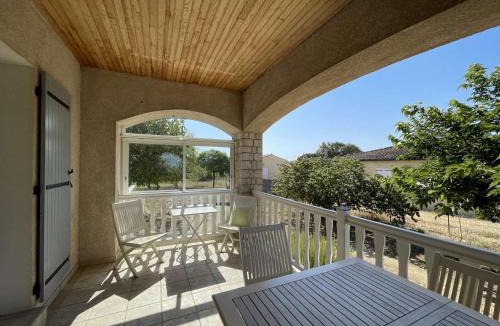 Orgnac-l'Aven House | Villa à Orgnac-l'Aven avec piscine chauffée, 6 pers, jardin clôturé, animaux admis - FR-1-382-127