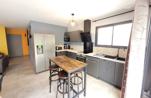 Saint-Hilaire-de-Riez House | Villa Direct Beach Access 200 m walk down the street! SPA