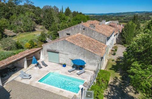 Gaja-et-Villedieu Villa | Villa Domaine Saint Roch by Villa Plus