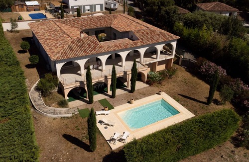 Cabris Villa | Villa 'La Cabri 5 Chambres Piscine' with Sea View, Wi-Fi and Air Conditioning