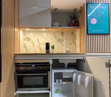 Lamalou-les-Bains Apartment | Villa Oasis - Love Room avec Spa Privatif, Massages & Autres Appartements Standards à thèmes sans spa