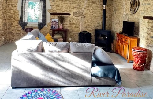 Bagnols-sur-Ceze Villa | VILLA RIVIERE