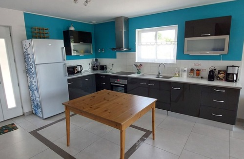 Joyeuse Villa | Villa with pool, 10 persons, fully equipped with calm, clear view
