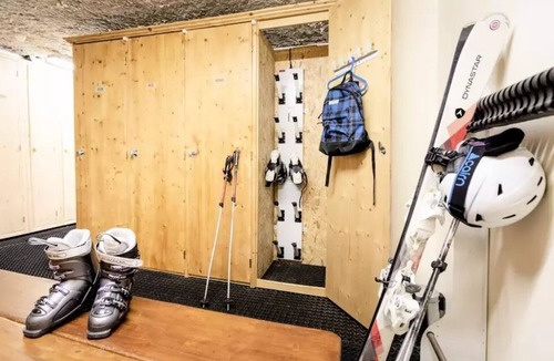 Belle Plagne Hotel | Village Club MMV Les Deux Domaines * - Connecting Rooms 5 People