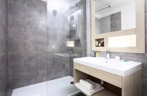 Flaine Hotel | Village Club MMV Le Flaine* - Room for 2 people - full board