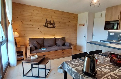 Villard-de-Lans Apartment | Villard je t'aime - Résidence Les Tennis - 2 Appartements 2 pièces 5 p et 6 p