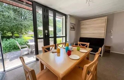 Champs-sur-Tarentaine-Marchal Villa | VVF Cantal Champs-sur-Tarentaine * - 3-Room Cottage 6 People 1 baby