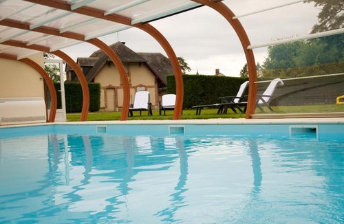 Neuvy-sur-Barangeon Resort | VVF Parc Sologne Berry - Domaine de la Grande Garenne