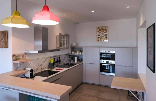 Chateauneuf-du-Pape House | Welcome to Ryokufu House. House for up to 8 people