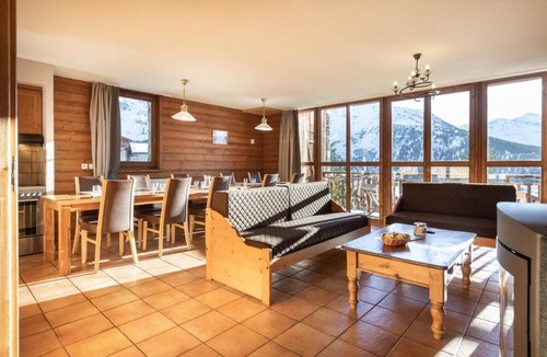 Les Eucherts Apartment | Wifi, 150m from shops, swimming pool, sauna, hammam, balcony, fireplace or stove, tv, ski locker