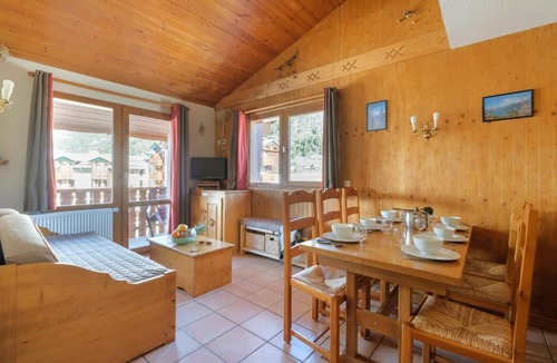 Lanslevillard Apartment | Wifi, 50m from shops, fitness, sauna, balcony, tv, ski locker, 32m², Val Cenis