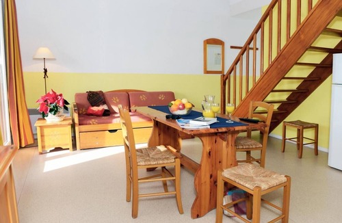 Font-Romeu-Odeillo-Via Apartment | Wifi, swimming pool, terrace, balcony, parking, tv, ski locker, 22m², Font Romeu
