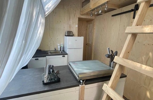 Saint-Constant-Fournoules Cabin | ZEcamping 3* toboggans chiens acceptés locatif LV BBQ 60m2 6 pers