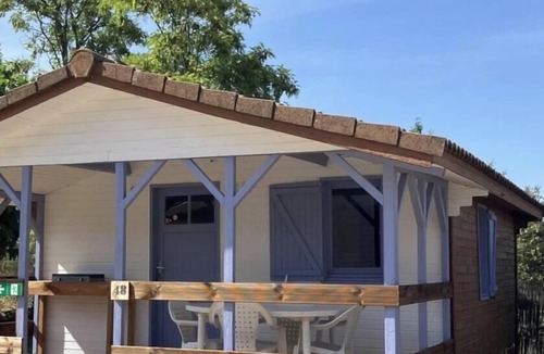Saint-Remeze Ski Chalet | ZEcamping 3 étoiles piscine animaux acceptés chalet 4 pers