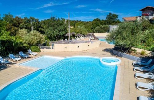 Castries Other | ZEcamping 3 étoiles familial dog friendly piscine et soirées animées