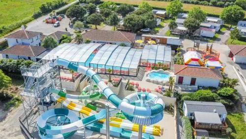 Tharon-Plage Other | ZEcamping familial parc aquatique et piscine couverte