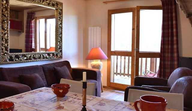 1-Bedroom Apartment with Balcony, Pets Allowed - Méribel