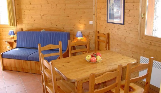 150m from resort center, parking, 32m², La Plagne