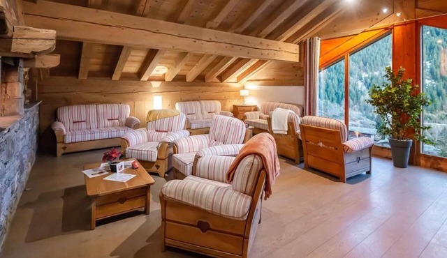 3rd floor, fitness, swimming pool, sauna, hammam, balcony, parking, tv, 55m², Champagny-en-Vanoise