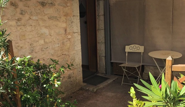 Apartment with a courtyard