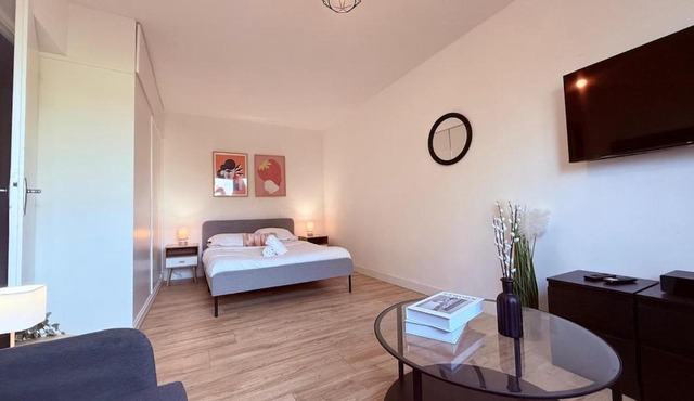 Athena - 2 Bedrooms - Near Tête D'or