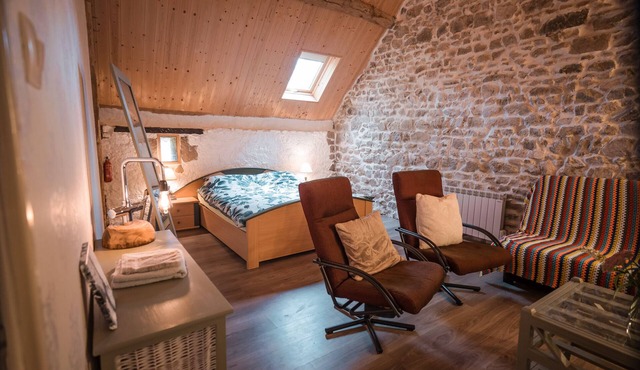 Beautiful holiday home on a nature campsite
