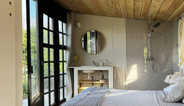 Belle Cabane en Bois Avec Piscine