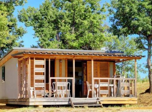 Bungalow avec Terrasse pour 5 Pers. au Camping Esparron-de-Verdon - API-1-52-779