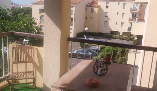 CAP AGDE New studio terrace for 3 people located 5 min 🦶 Falaises beach or Môle