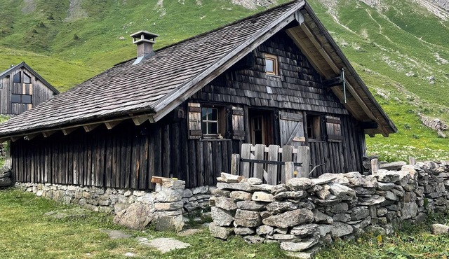 Chalet alpage 5 pers à 1819m vue Mont Blanc accessible on foot for hikers