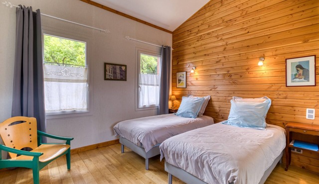 "Chambre Paul" Guest Room with Shared Pool, Terrace, and Wi-Fi