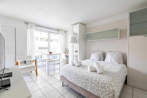 Charming Studio with pool & balcony -Heart of Nice in Nice
