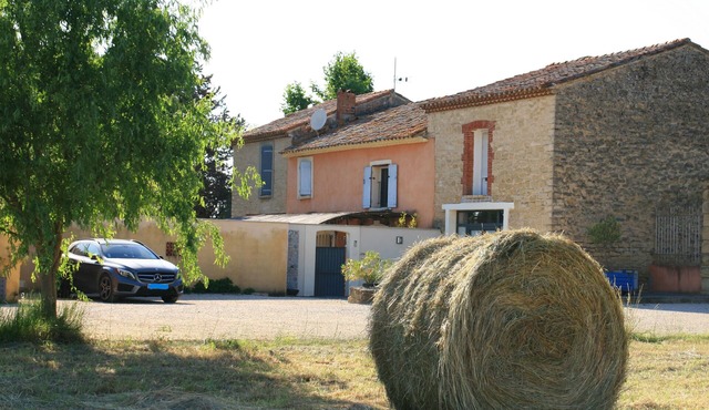 Complex in a large Mas Provençal in the countryside with private pool