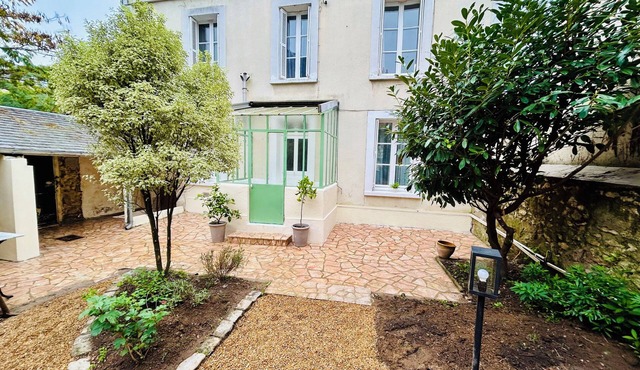 Cosy house in Tours Centre - 1h from Paris by TGV In the heart of the Loire castles