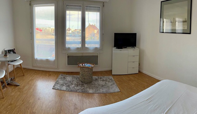 Cosy studio Molsheim - Balcony, Free parking, Train station 300M and Strasbourg 15mn away