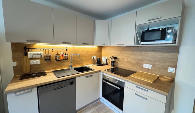 Cozy Apartment, 2 Rooms, Pets Allowed